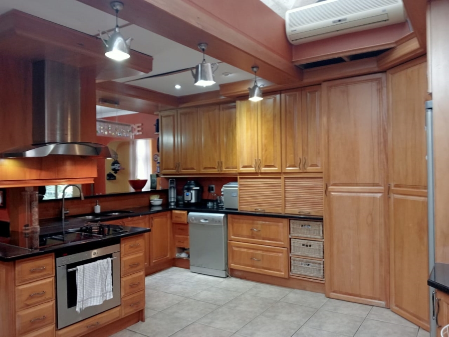 4 Bedroom Property for Sale in Nahoon Valley Park Eastern Cape